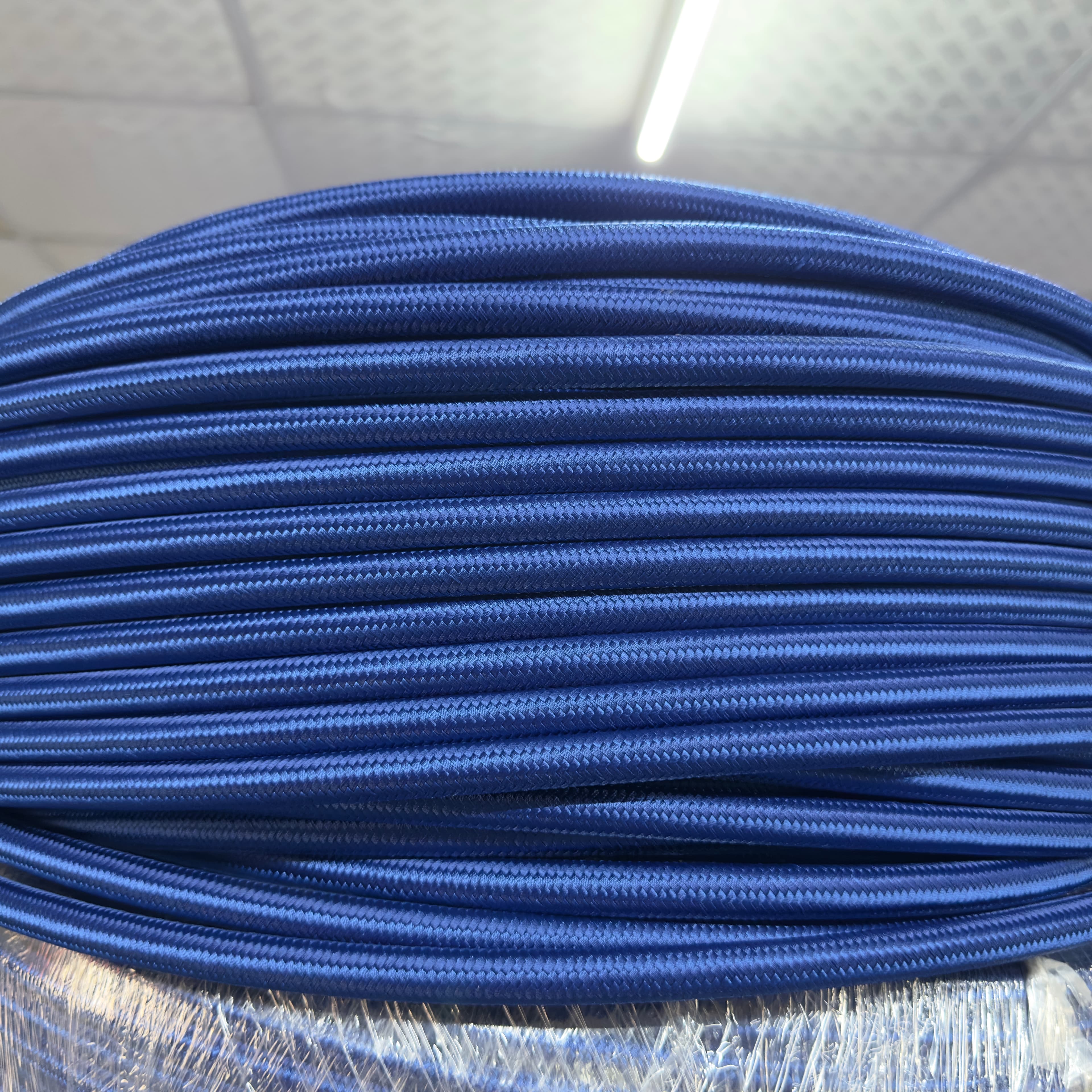 Ống Teflon PTFE Bọc Vải Xanh Chịu Nhiệt 