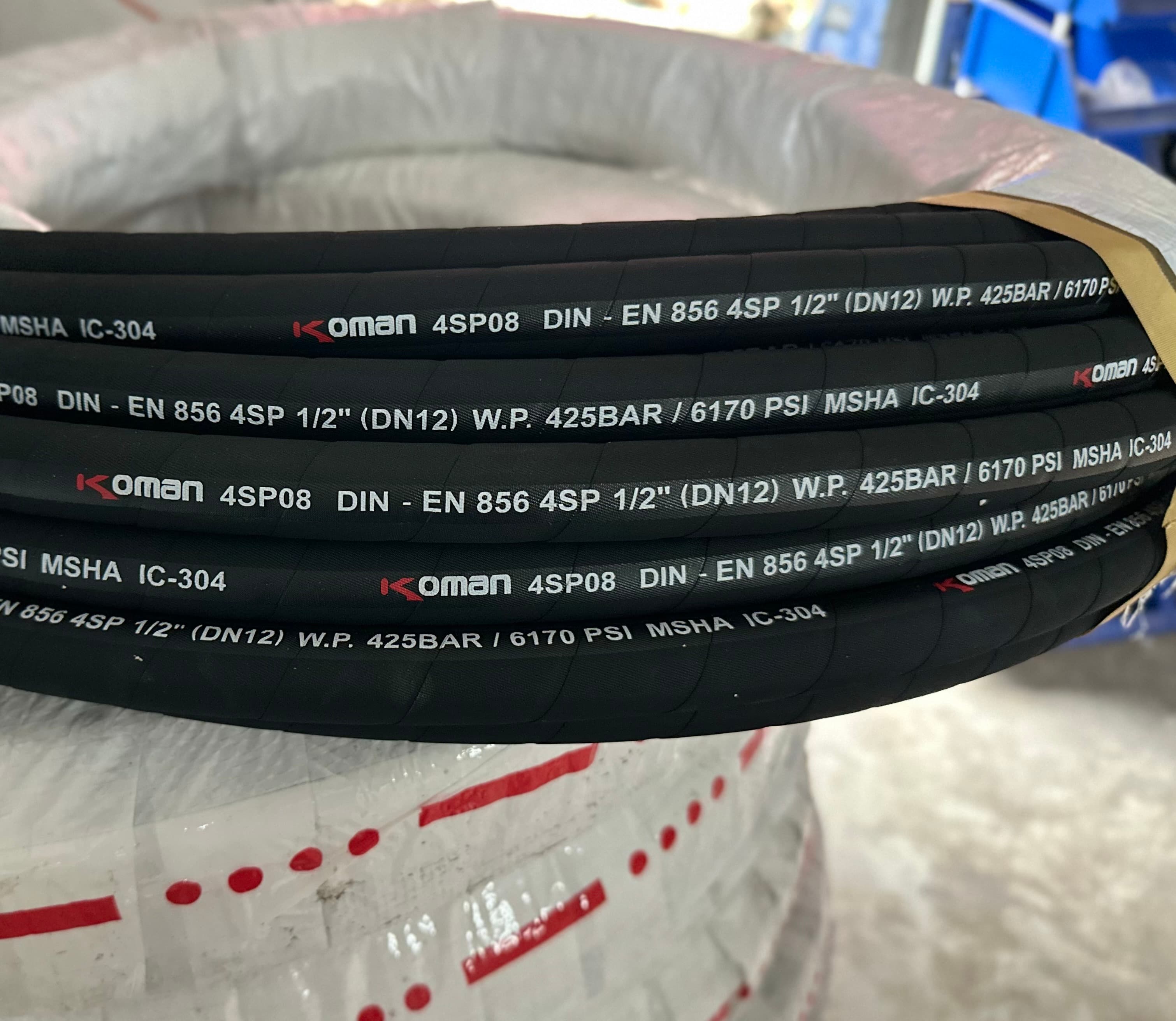 Ống Thủy Lực KOMAN 1/2" (DN13) 4PS – 4 Lớp Bố Thép Áp Suất Cao Hàn Quốc